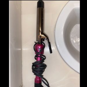 HOT TOOLS Pink Titanium Spring Curling Iron